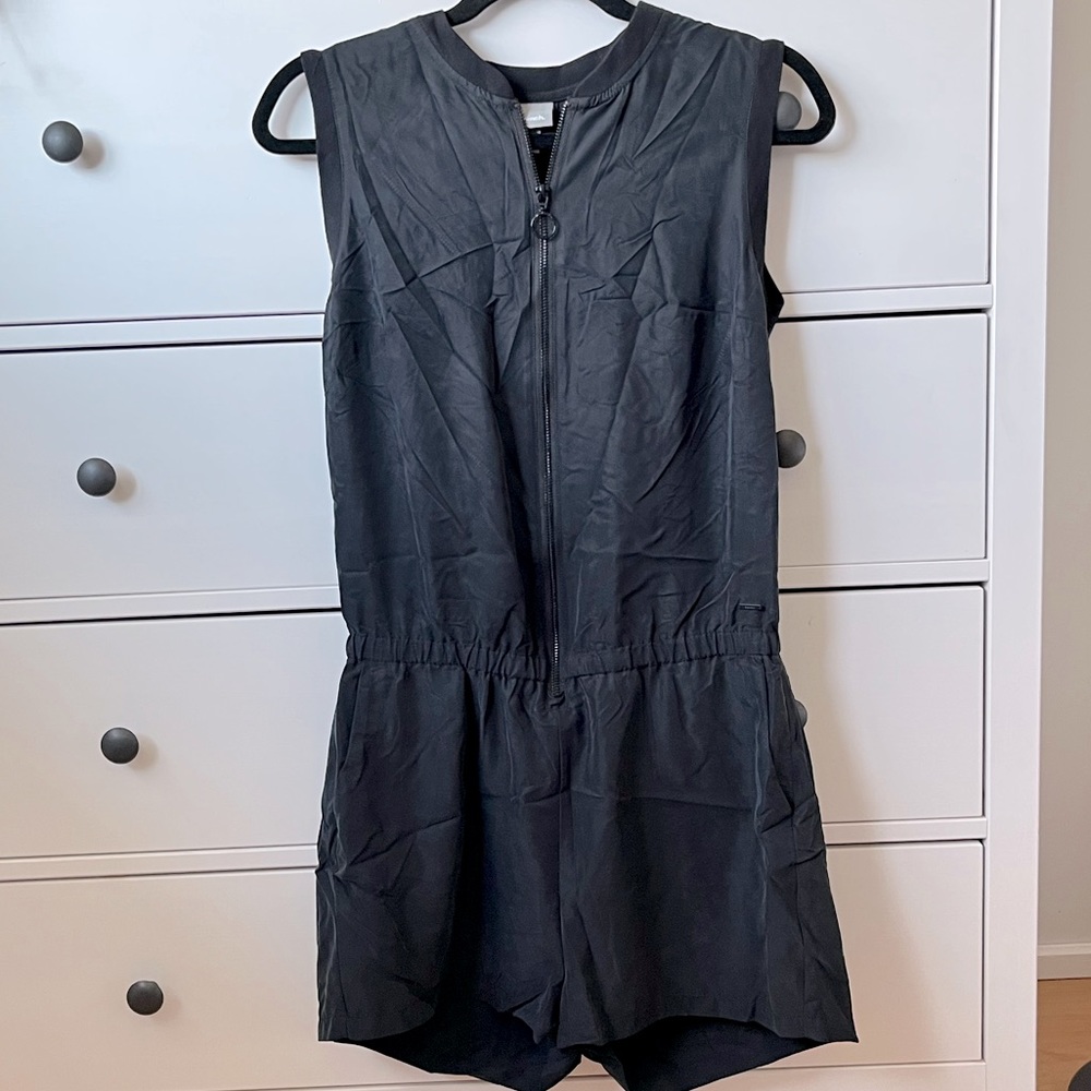 Bench Zip-up Romper